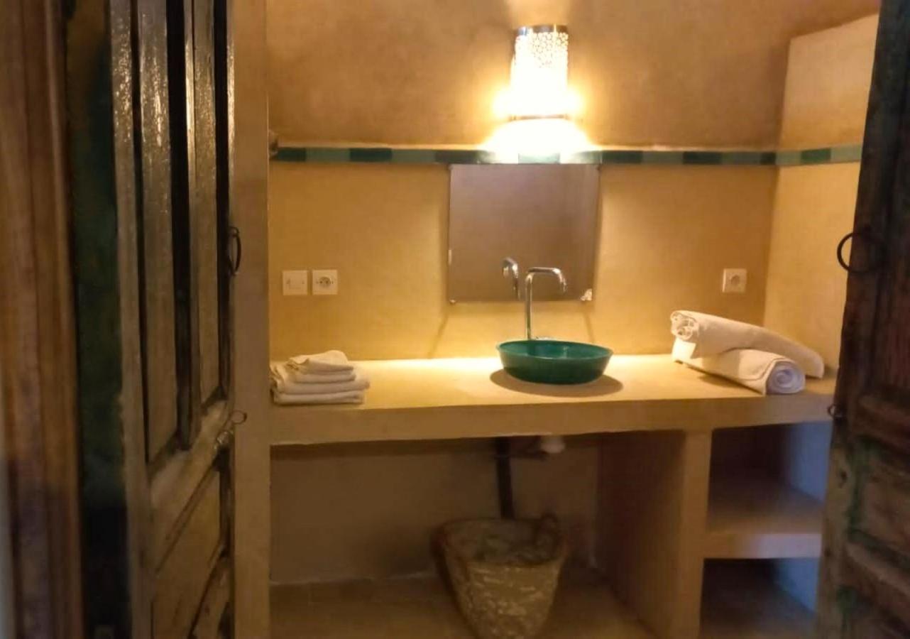 Riad Aman Skoura Phòng bức ảnh